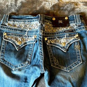 Miss Me Bootcut Size 27- Like New 😍